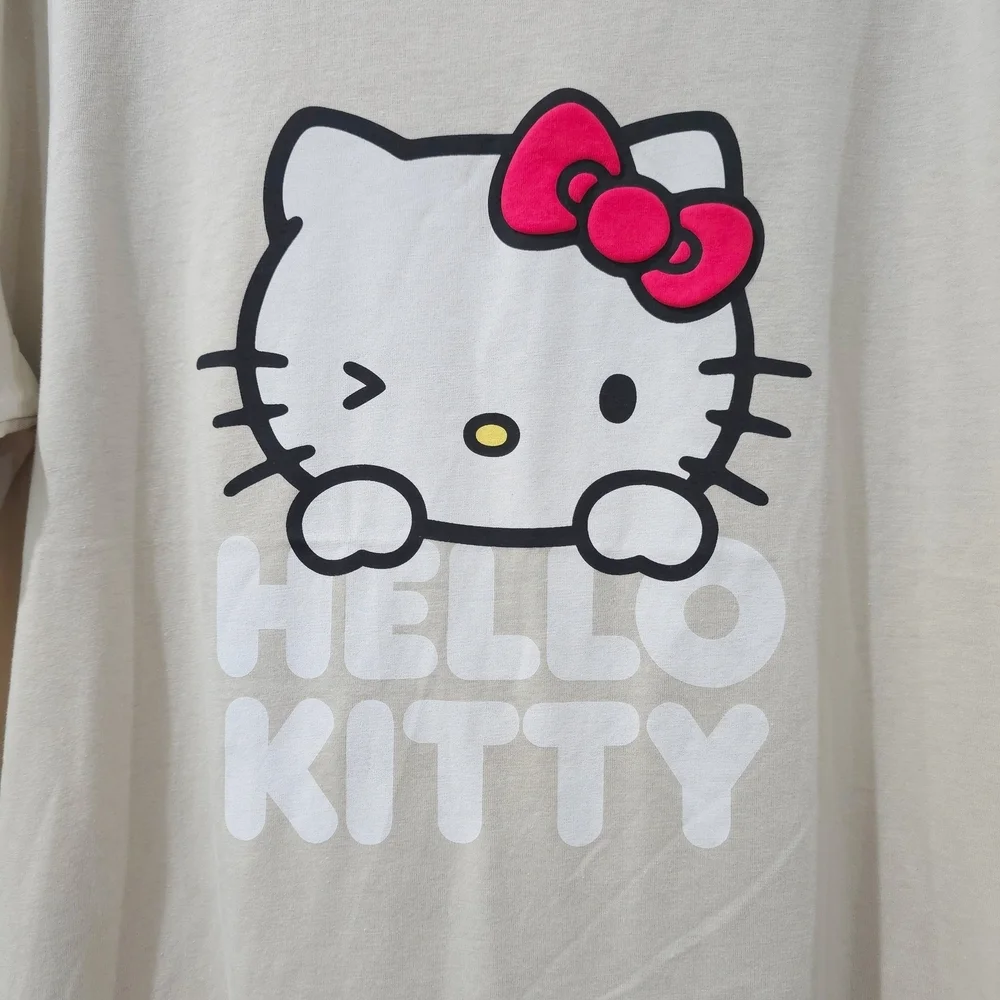 ✨️4/$20. Hello Kitty Beige Tee, Novelty Cream Short Sleeve Soft Touch Tee M - Picture 2 of 10